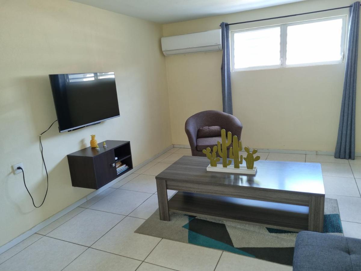 Jan Thiel Apartment Bagian luar foto