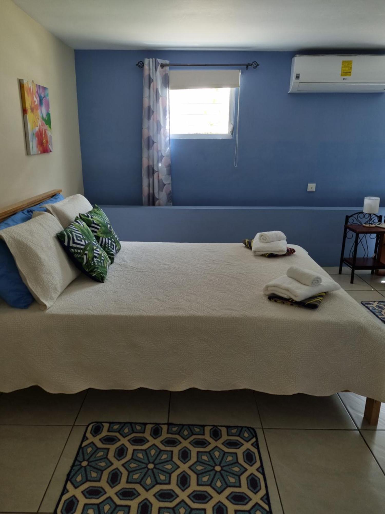 Jan Thiel Apartment Bagian luar foto