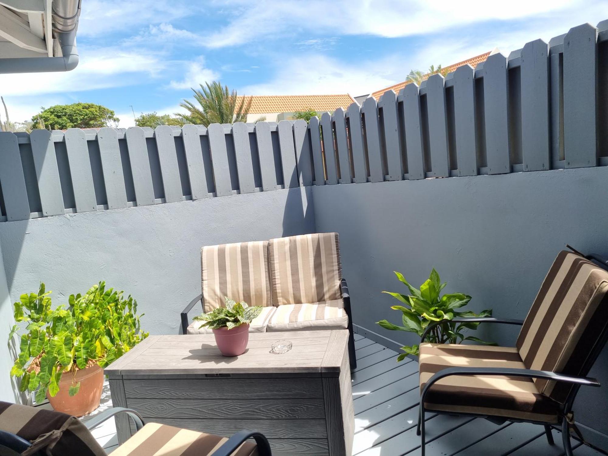 Jan Thiel Apartment Bagian luar foto